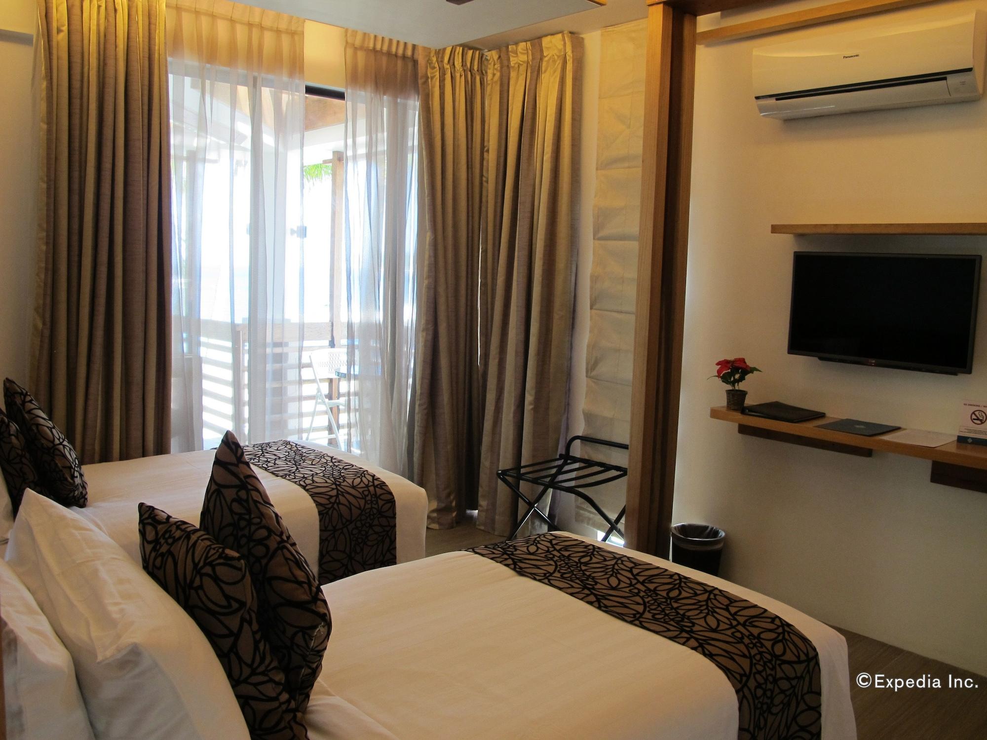 Infinity Resort Puerto Galera Exterior photo
