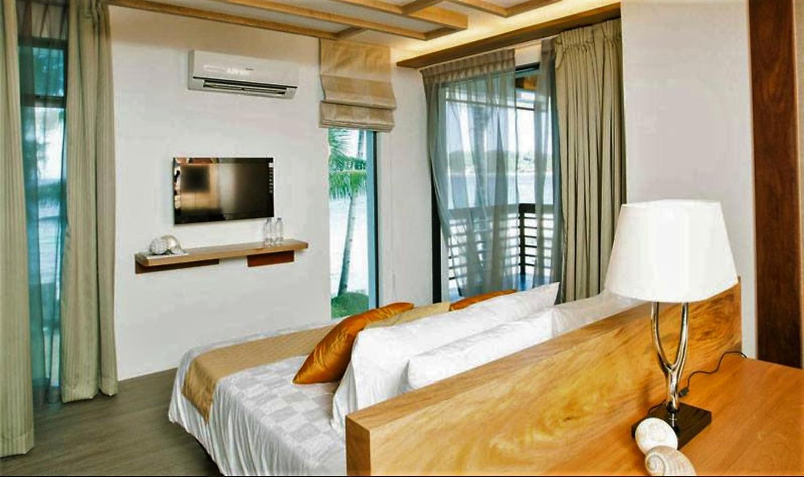 Infinity Resort Puerto Galera Exterior photo