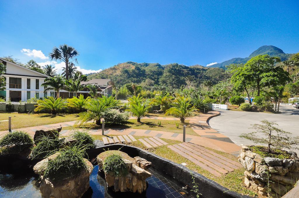 Infinity Resort Puerto Galera Exterior photo