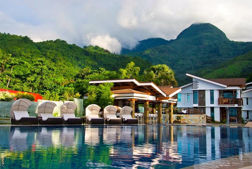 Infinity Resort Puerto Galera Exterior photo